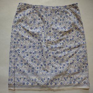 Casual Corner Annex Blue and White Floral Skirt Size 8